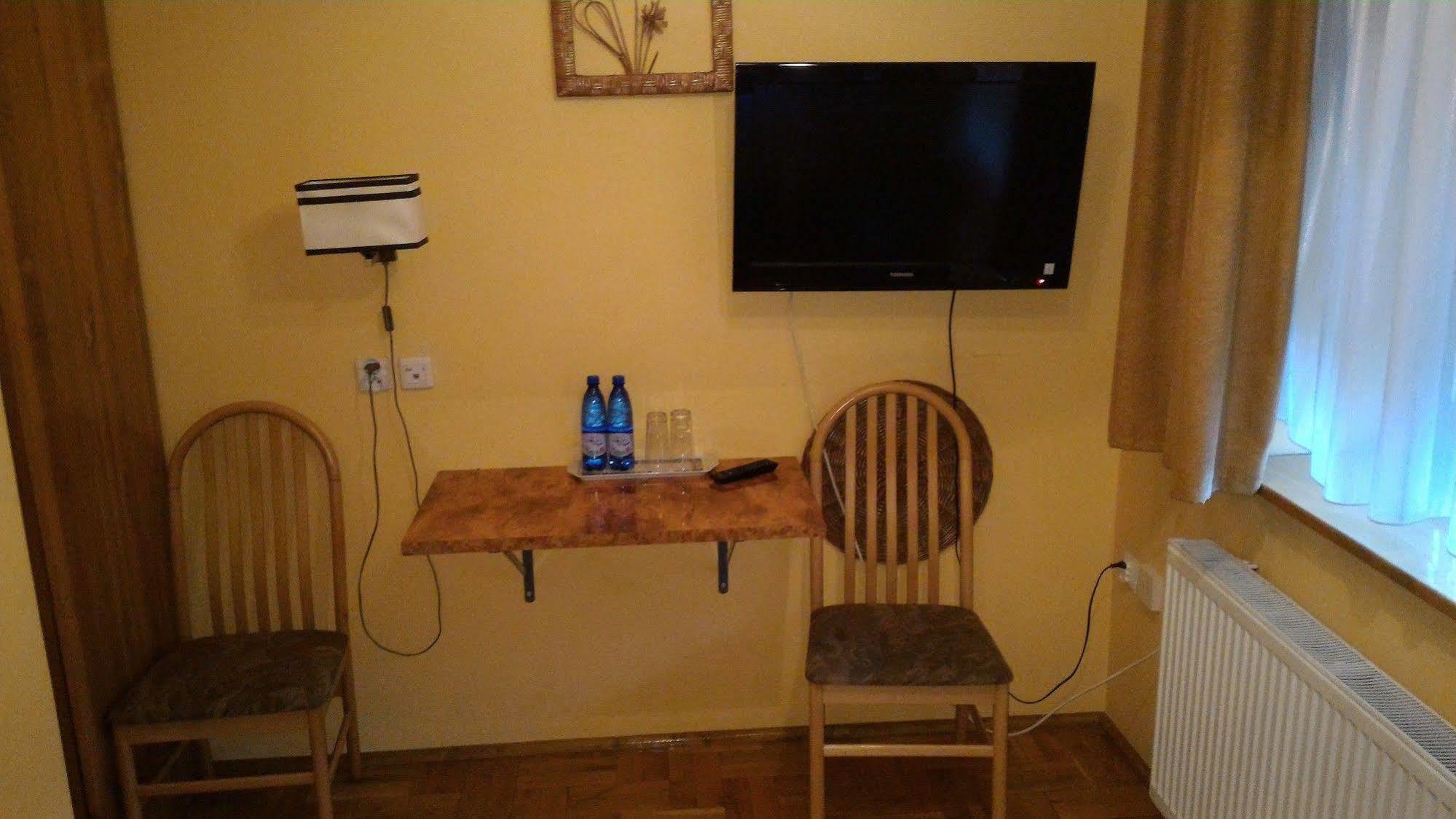 Villa Centrum With Access Kitchen (Adults Only) Ζιελόνα Γκόρα Εξωτερικό φωτογραφία